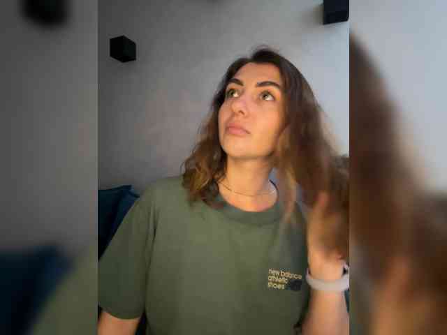 WILDGIRL webcam