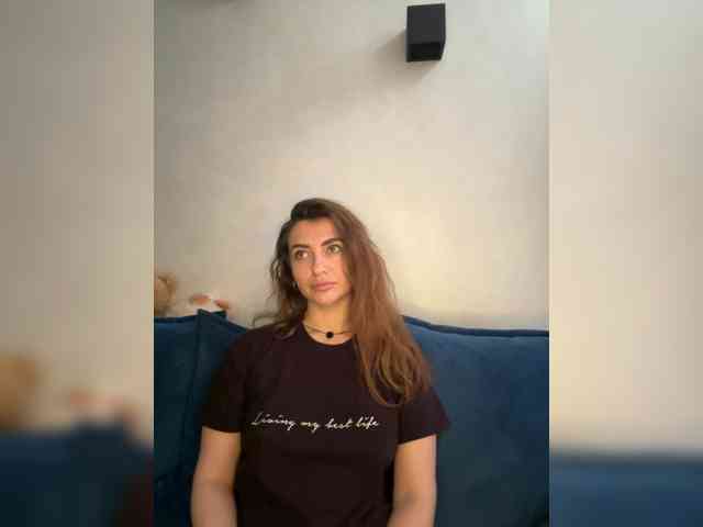 WILDGIRL webcam