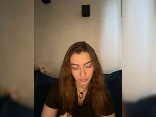 WILDGIRL webcam