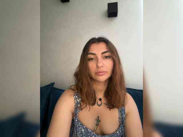 WILDGIRL webcam