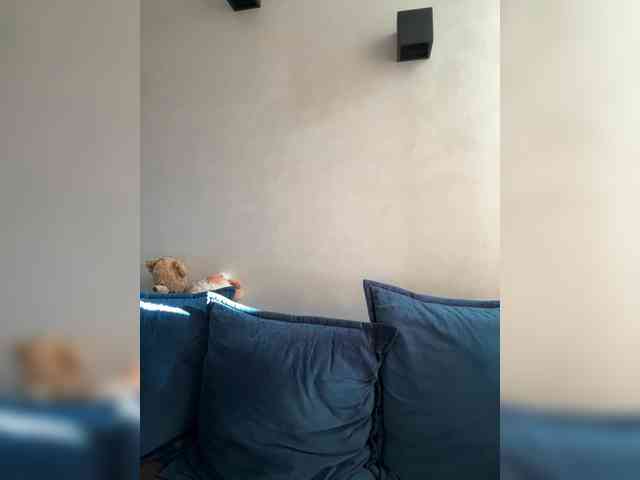 WILDGIRL webcam