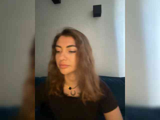 WILDGIRL webcam