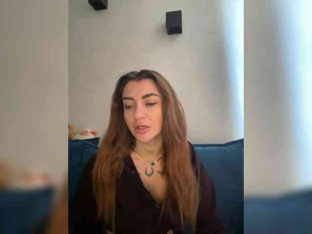 WILDGIRL webcam