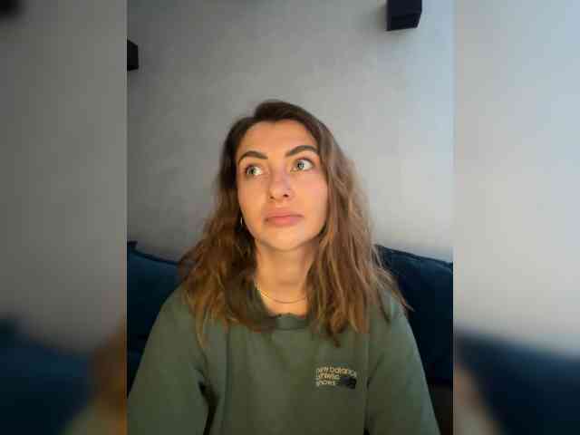 WILDGIRL webcam