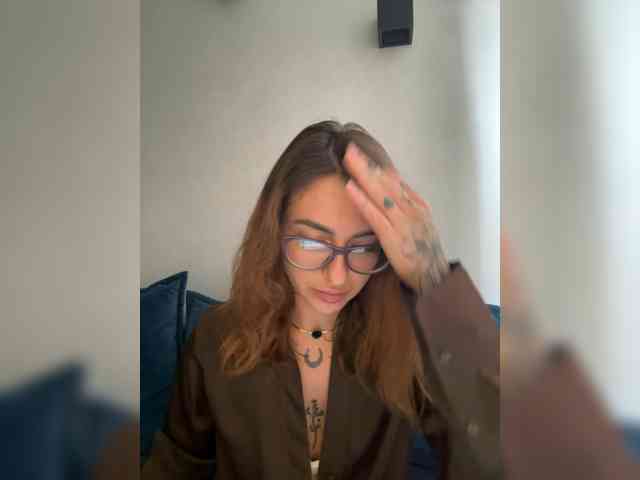 WILDGIRL webcam