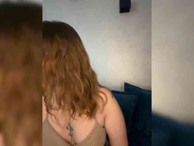 WILDGIRL webcam
