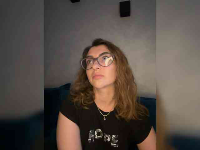 WILDGIRL webcam