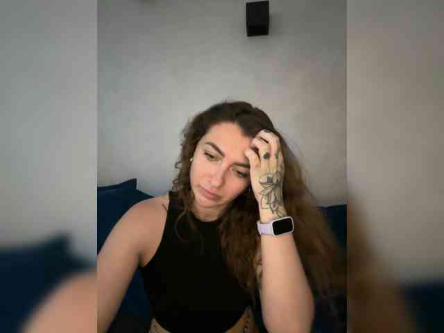 WILDGIRL webcam
