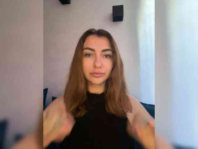 WILDGIRL webcam
