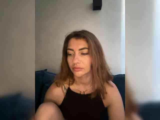 WILDGIRL webcam
