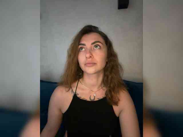 WILDGIRL webcam