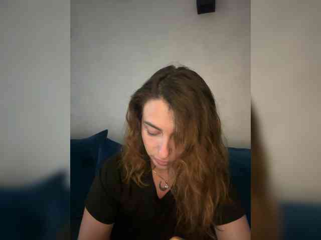 WILDGIRL webcam