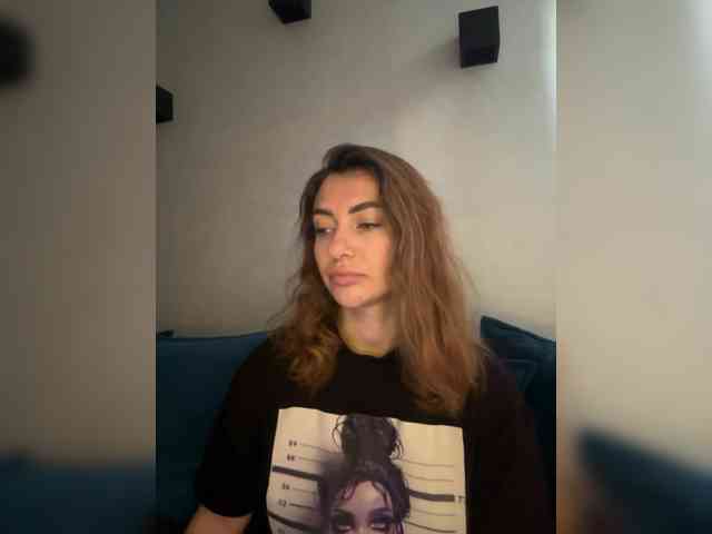 WILDGIRL webcam