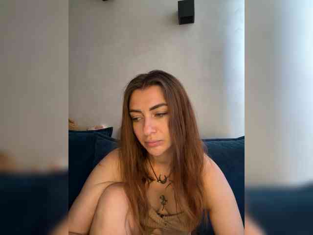 WILDGIRL webcam