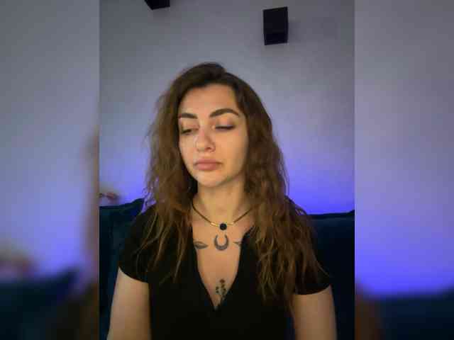 WILDGIRL webcam