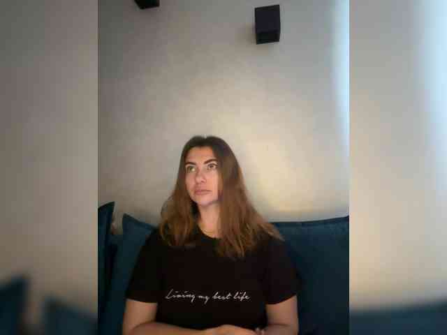 WILDGIRL webcam