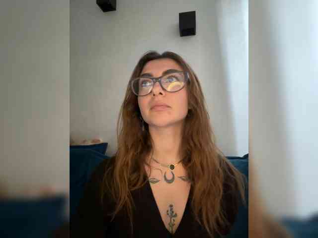 WILDGIRL webcam
