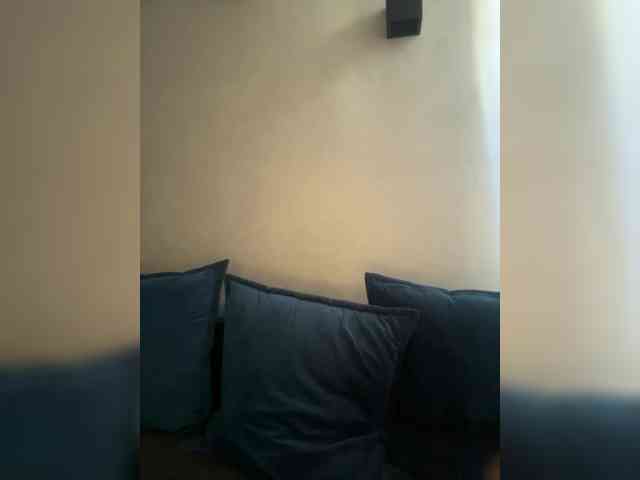wildgirl's live room