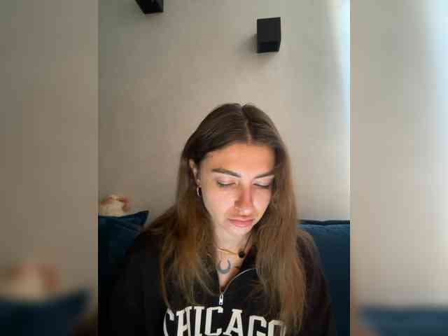WILDGIRL webcam