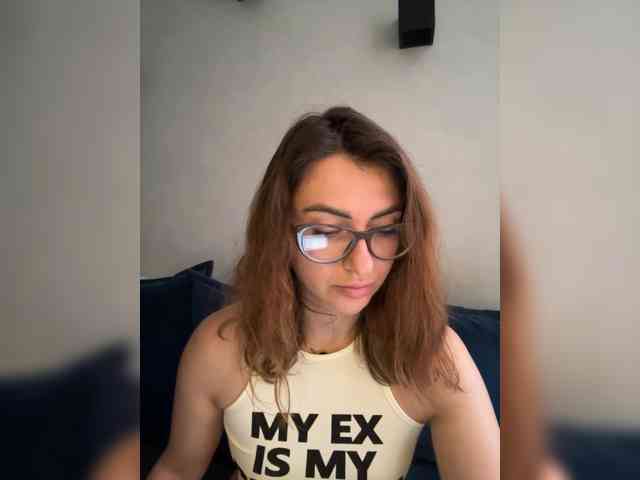 WILDGIRL webcam
