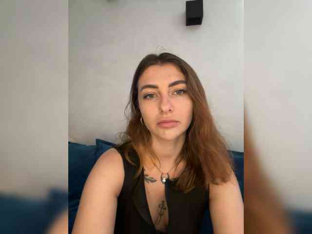 WILDGIRL webcam