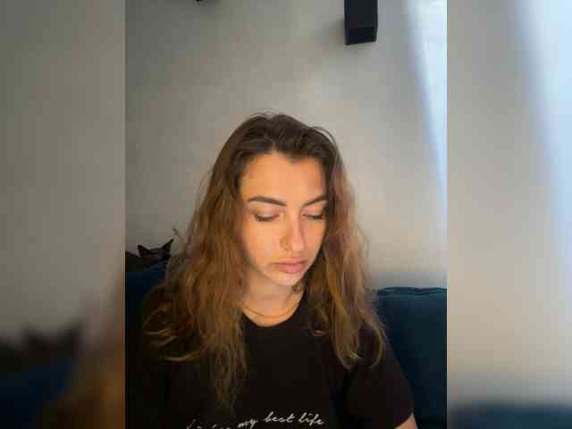 WILDGIRL webcam