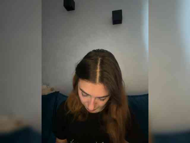 WILDGIRL webcam
