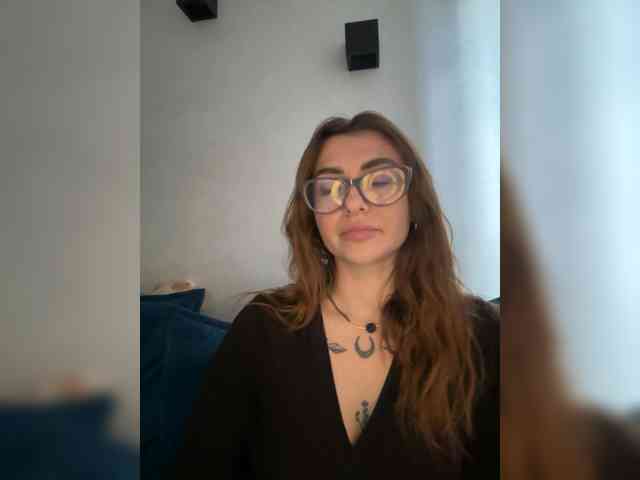 WILDGIRL webcam