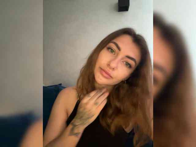 WILDGIRL webcam