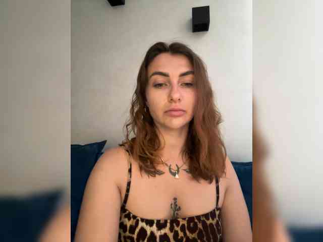 WILDGIRL webcam