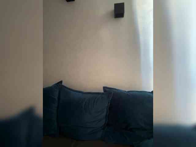 WILDGIRL webcam