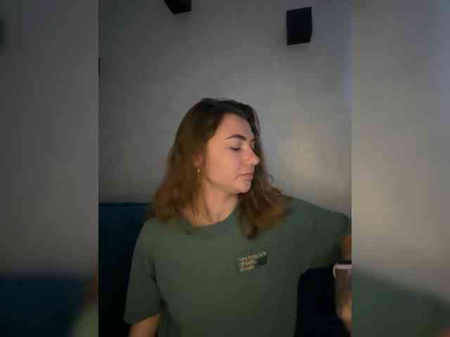 WILDGIRL webcam