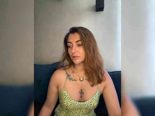 WILDGIRL webcam