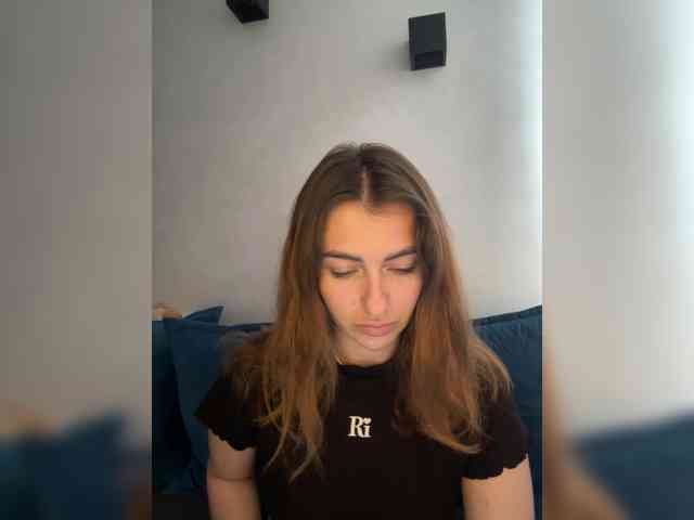 WILDGIRL webcam