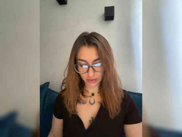 WILDGIRL webcam