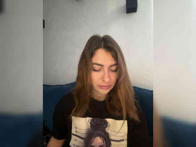 WILDGIRL webcam