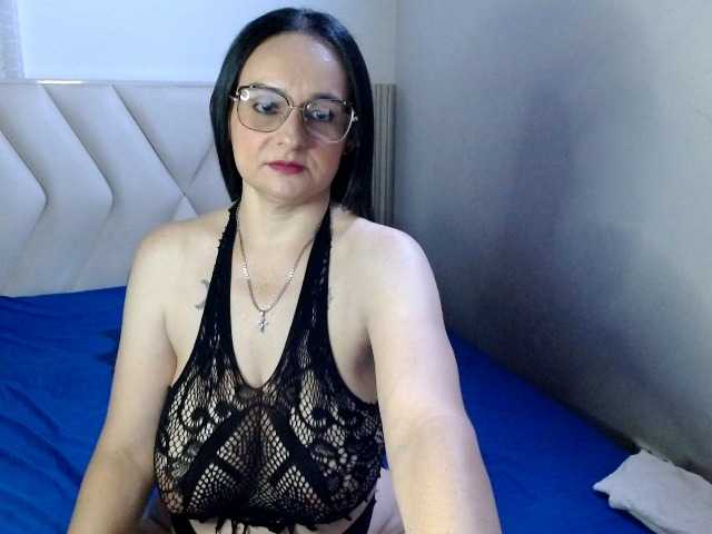 ginaboobs live cam on BongaCams