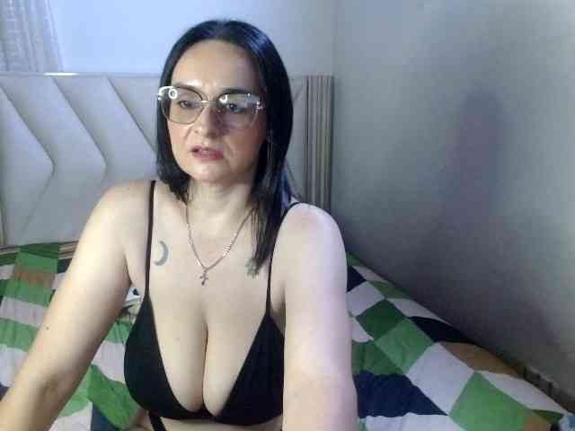 ginaboobs ginaboobs