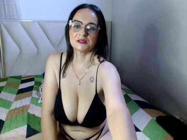 ginaboobs ginaboobs