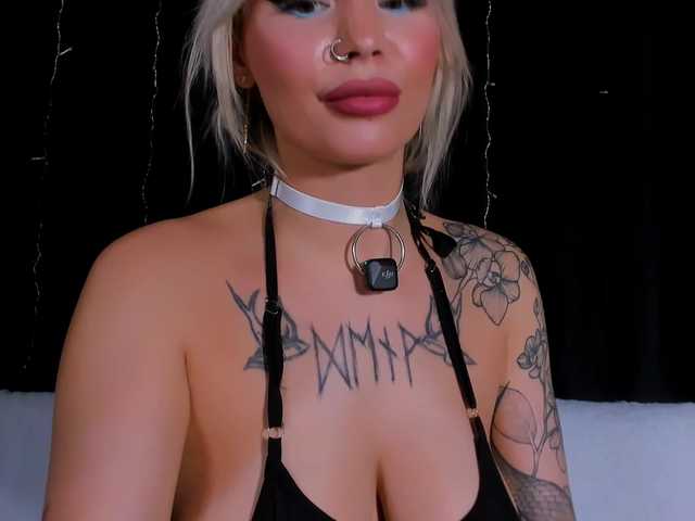 Sex chat gratuit in direct cu Lex1-Lee pe BongaCams