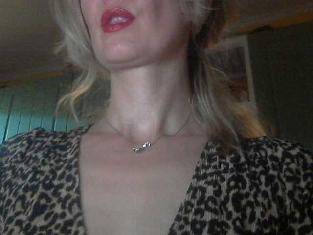 INXS-INXS live cam on BongaCams