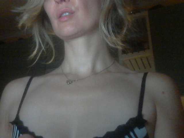 INXS-INXS live cam on BongaCams