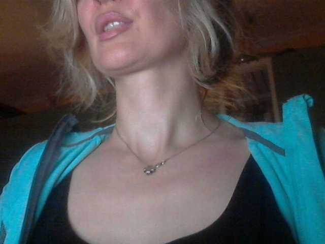 INXS-INXS live cam on BongaCams