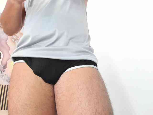 BrianMalonee Live Webcam on BongaCams