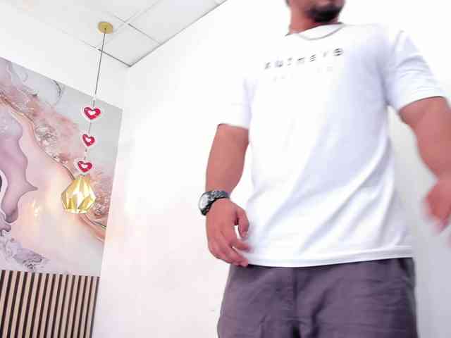BrianMalonee Live Webcam on BongaCams