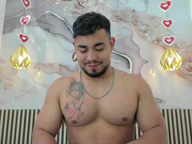 BrianMalonee Sex Cam Show