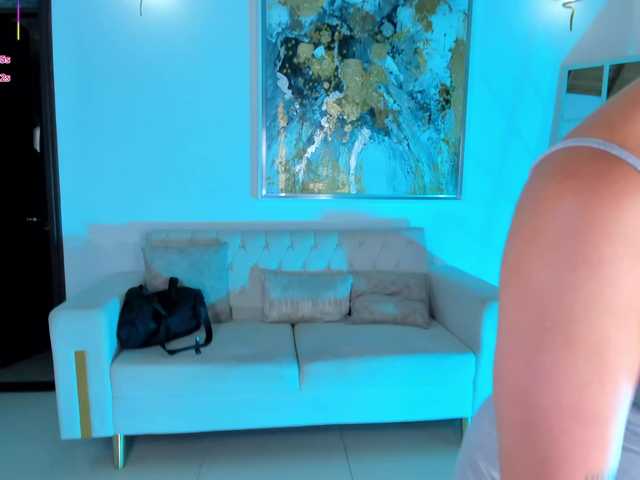 AlessaRomero Live Cam on BongaCams