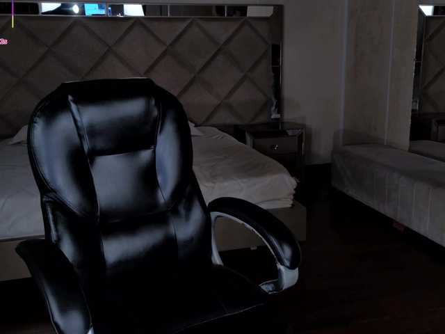 AlessaRomero live cam on BongaCams