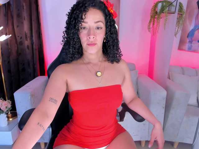 AlessaRomero live cam on BongaCams