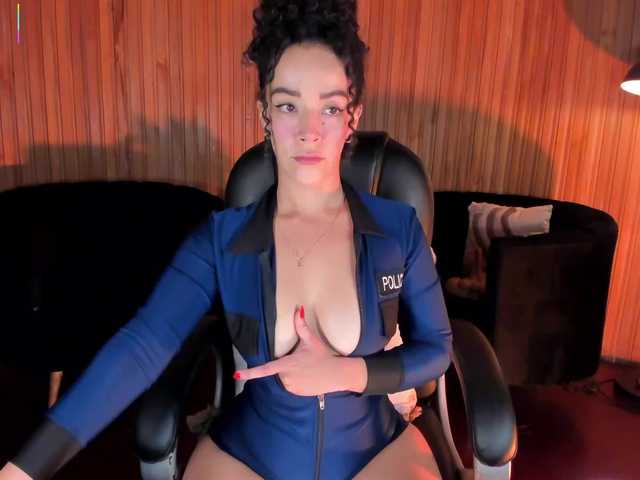 AlessaRomero live cam on BongaCams